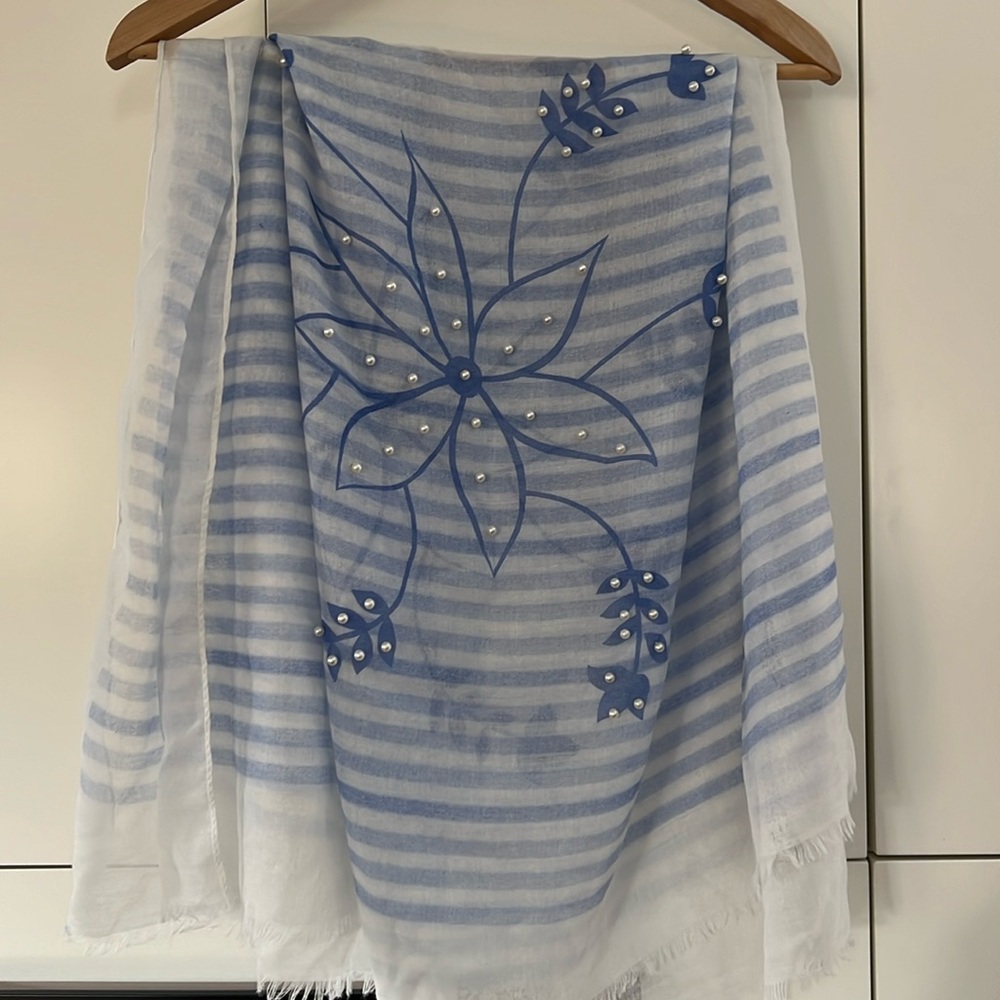 Marcus Adler scarf NWT